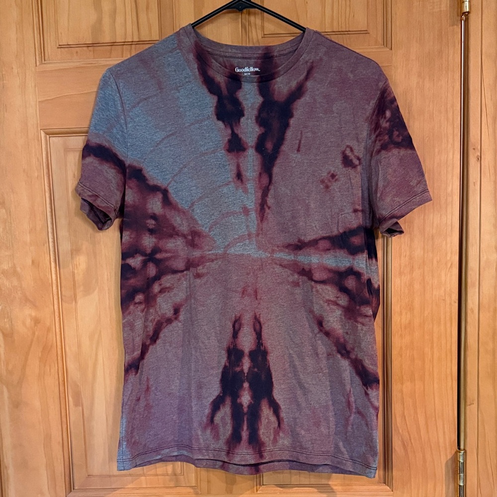 Goodfellow & Co Men's Short Sleeve Tie-Dye Tee - Maroon and Gray